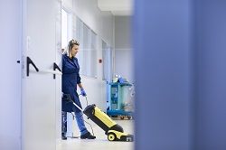 commercial cleaners sw3